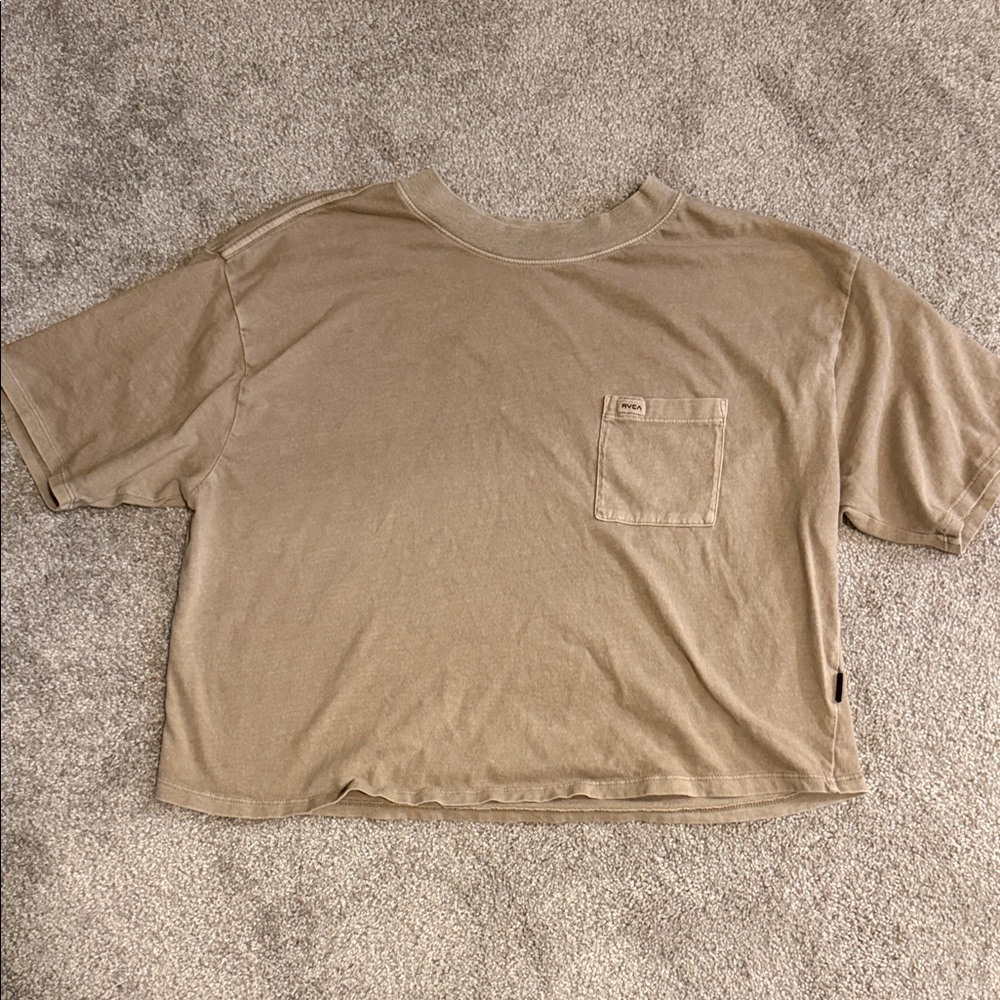RVCA cropped tee sz L